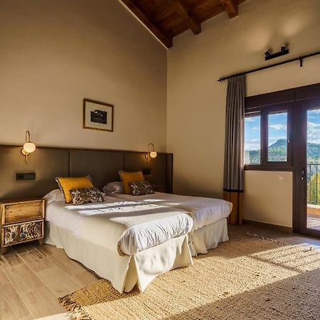Hotel El Balcon De La Vega Pareja Zewnętrze zdjęcie