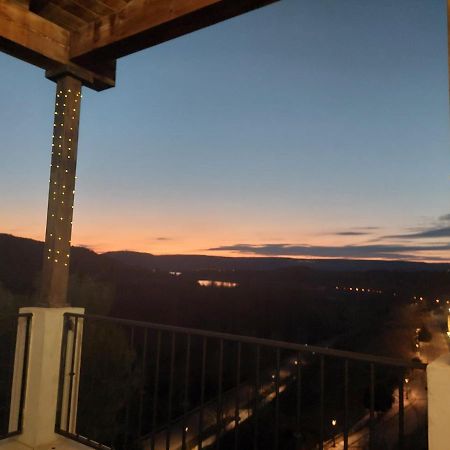 Hotel El Balcon De La Vega Pareja Zewnętrze zdjęcie
