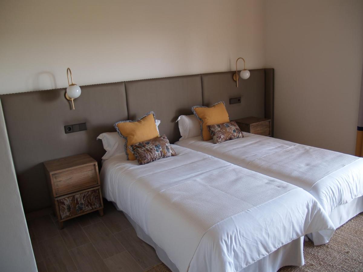 Hotel El Balcon De La Vega Pareja Zewnętrze zdjęcie