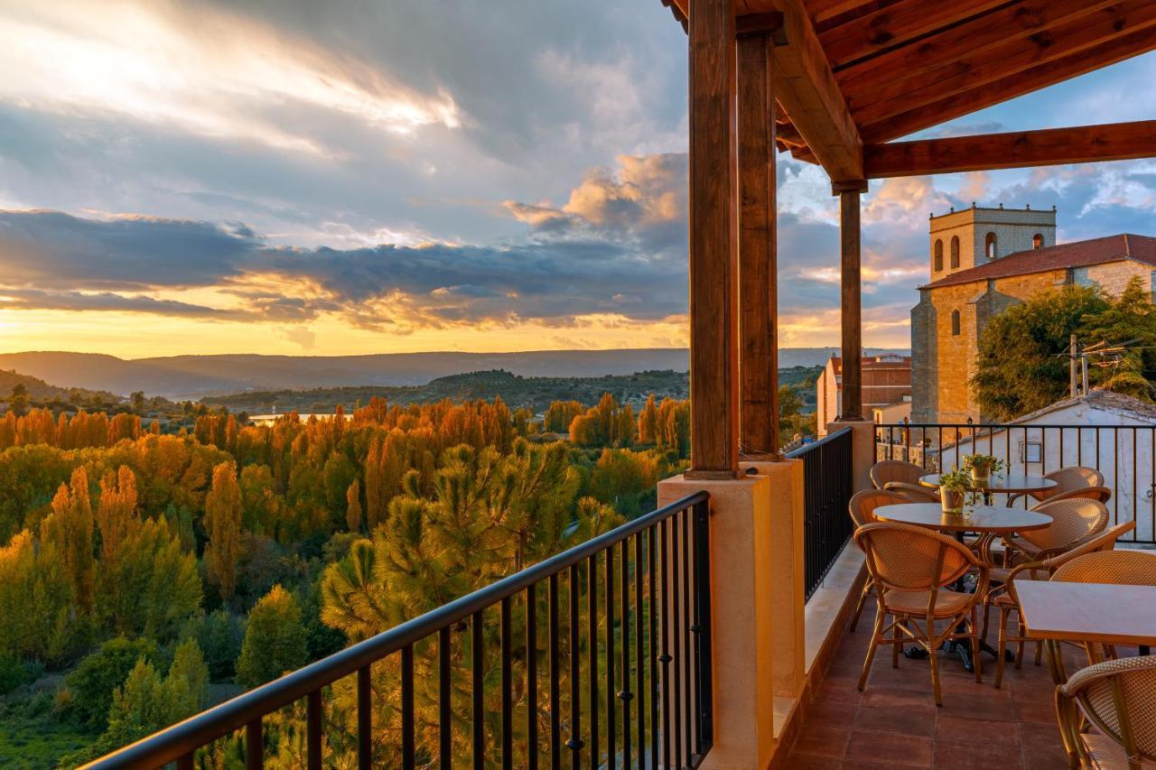 Hotel El Balcon De La Vega Pareja Zewnętrze zdjęcie