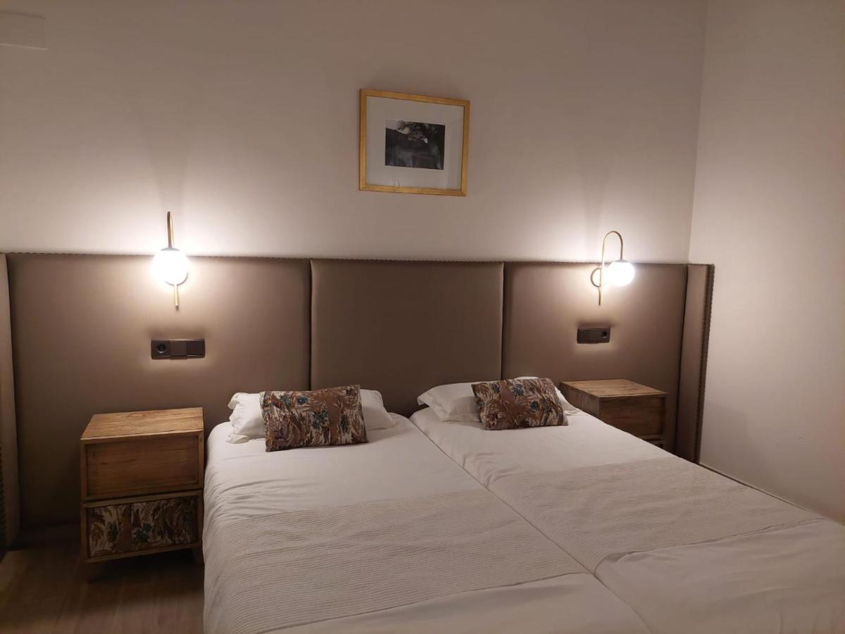 Hotel El Balcon De La Vega Pareja Zewnętrze zdjęcie