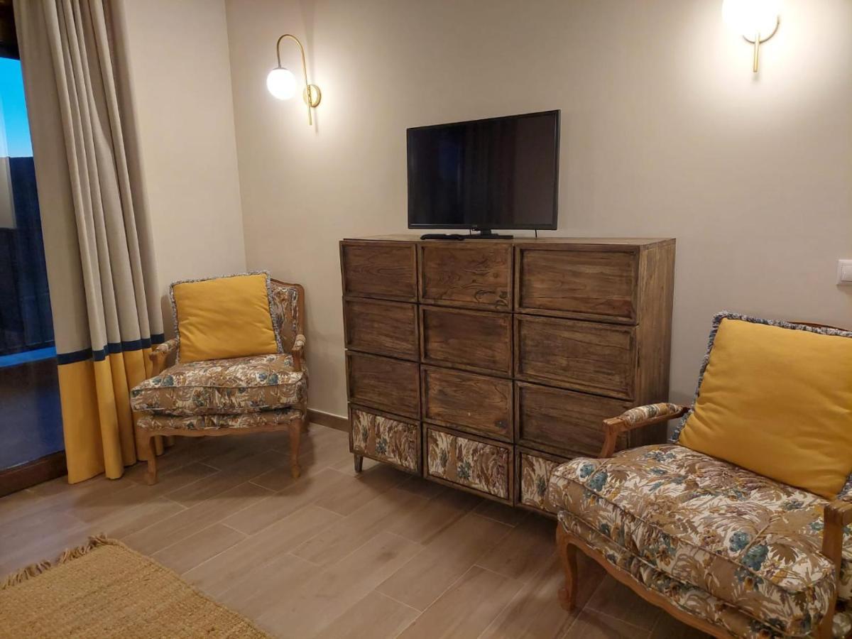 Hotel El Balcon De La Vega Pareja Zewnętrze zdjęcie