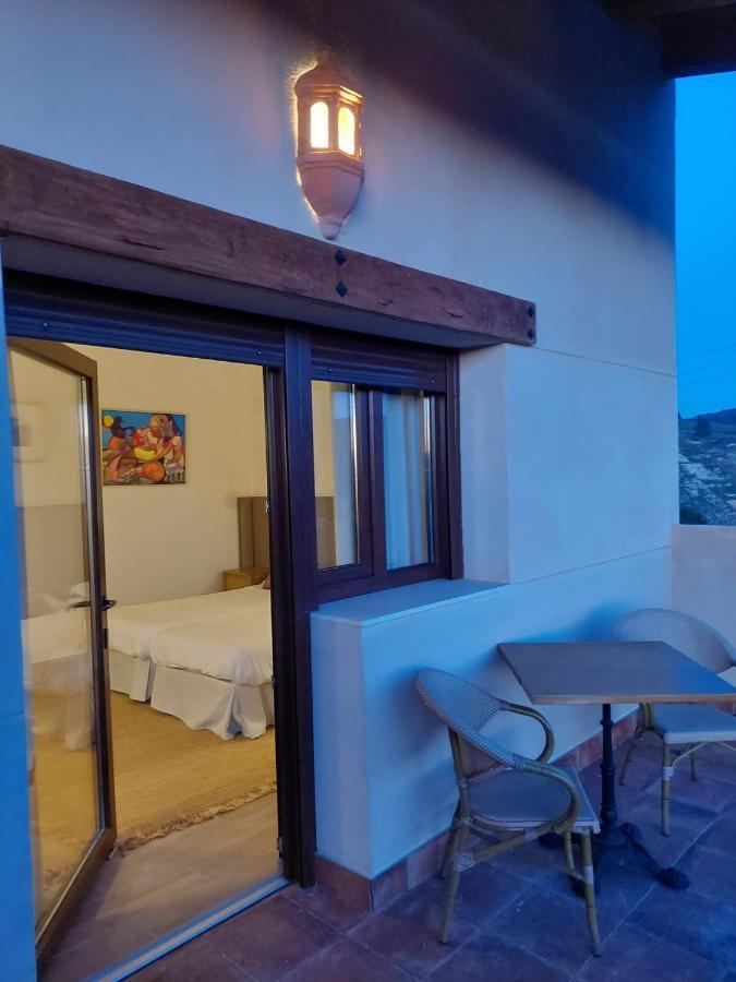 Hotel El Balcon De La Vega Pareja Zewnętrze zdjęcie